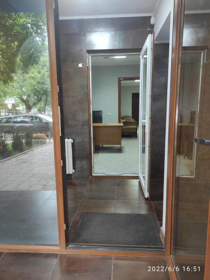Romana Hotel Chisinau Eksteriør bilde